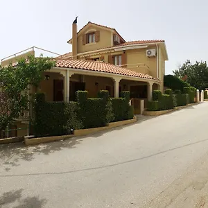 Epi Lourdata (Kefalonia)